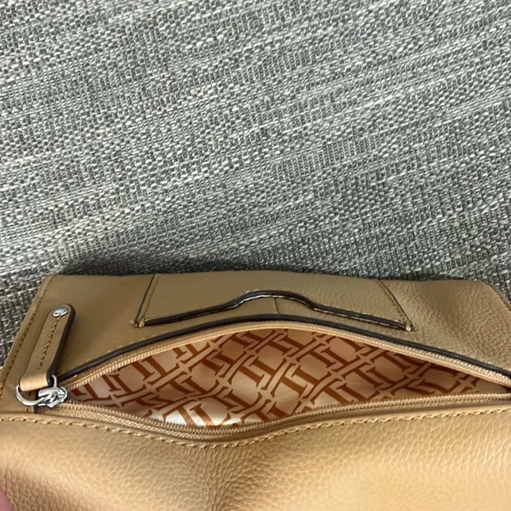 Tignanello leather crossbody bag - Picture 9 of 13